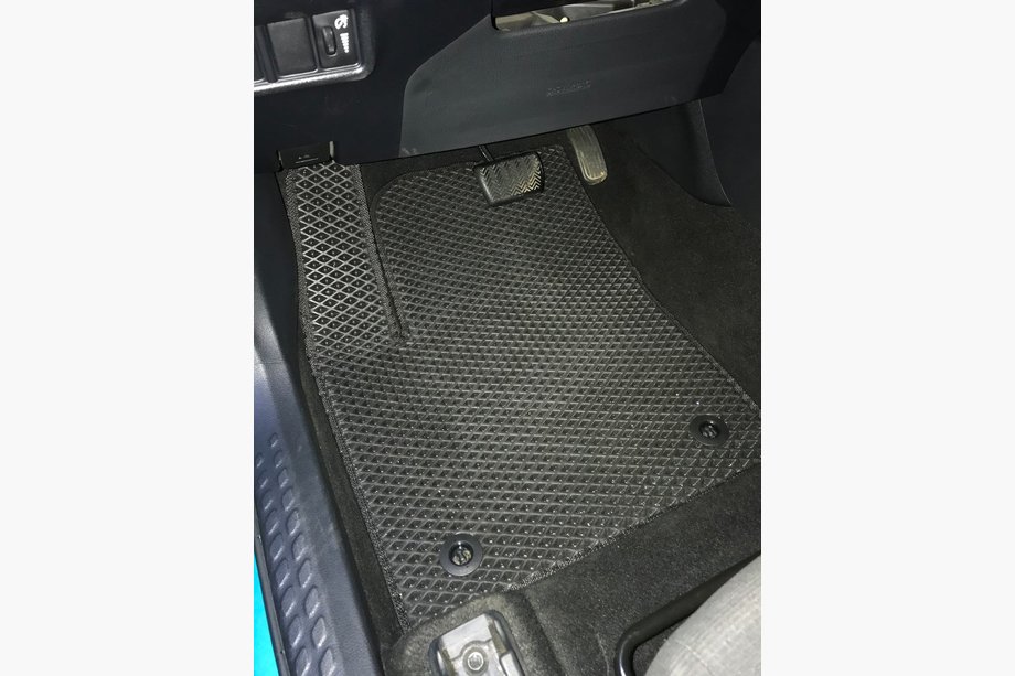 Toyota C-HR 2016-2023 Tappetini EVA (neri) Image