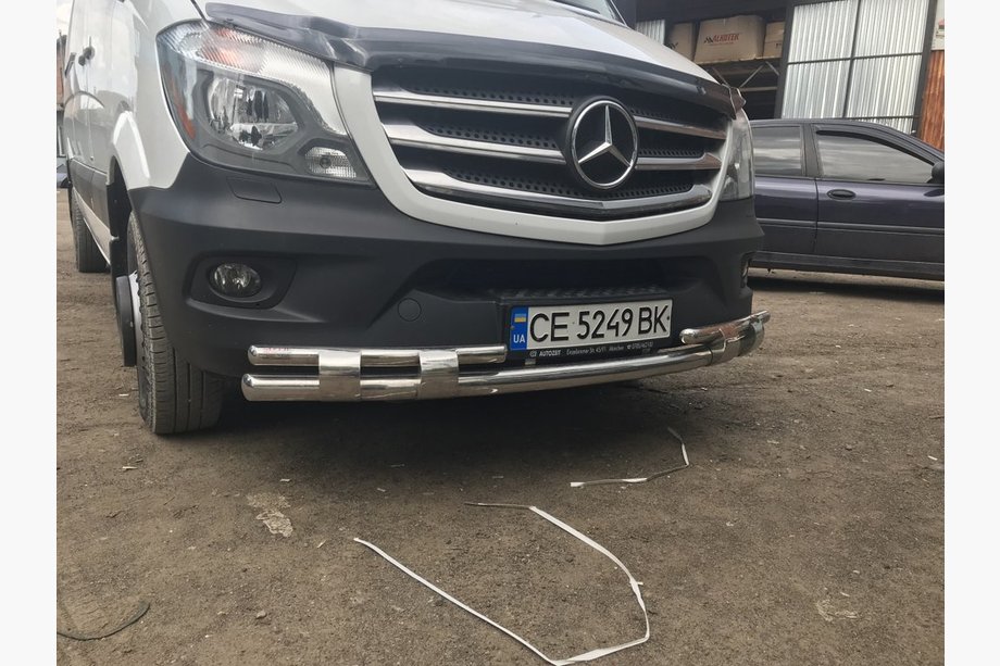 Mercedes Sprinter W906 2006–2018 Barra anteriore inferiore Shark (acciaio inox) 2013↗ Foto 4