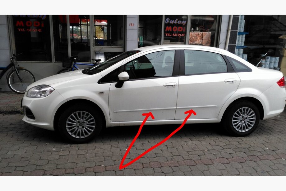 Fiat Linea 2006-2018 Modanature porta in plastica (Set) Image