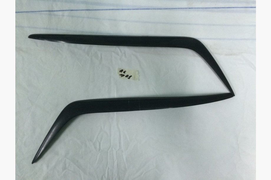 Audi A6 C5 1997-2001 Offerta! Palpebre fari (2 pz, da verniciare) Image