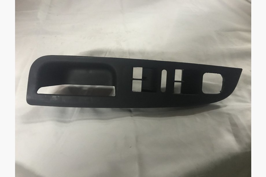 Volkswagen Passat B6 2006-2012 Rivestimento porta in plastica Image