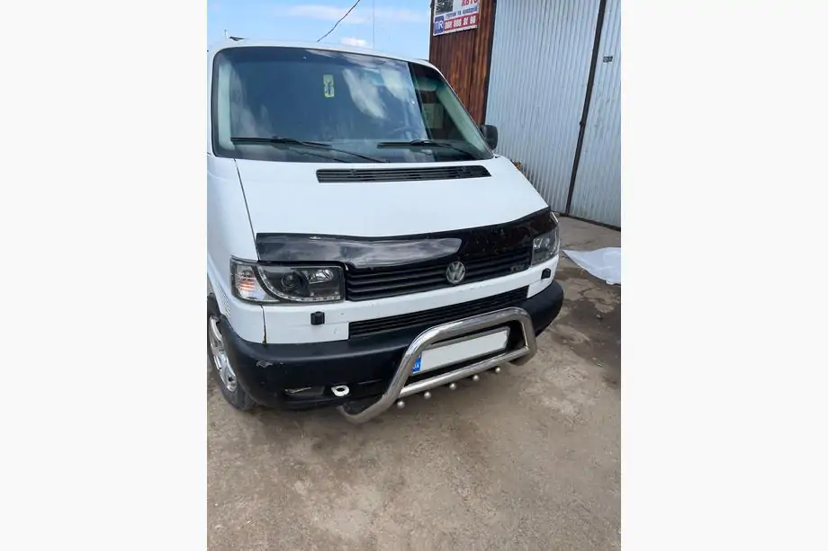 Volkswagen T4 Caravelle/Multivan 1990–2003 Deflettore cofano (fari dritti) (HIC) Image