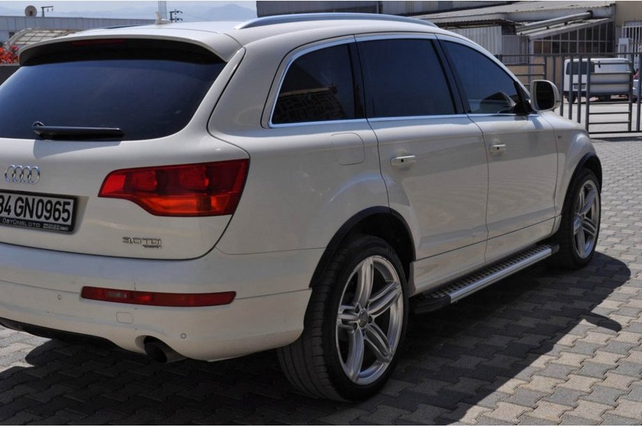 Audi Q7 2005-2015 Pedane laterali Allmond Grey (2 pz, alluminio) Image