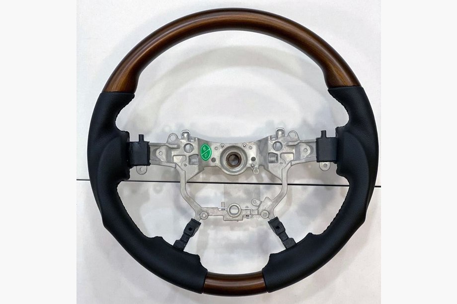 Toyota Land Cruiser 200 2007-2021 Corona volante solo (Anatomico, legno chiaro) Image
