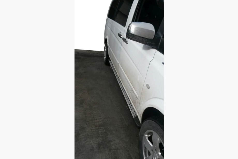 Mercedes Vito W639 2004-2014 Pedane Laterali DOT-Line (2 pz, Alluminio) Image