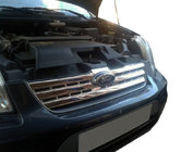 Ford Connect 2010-2013 Coperture griglia anteriore (acciaio inox) Carmos - Acciaio Inox Turco foto 1