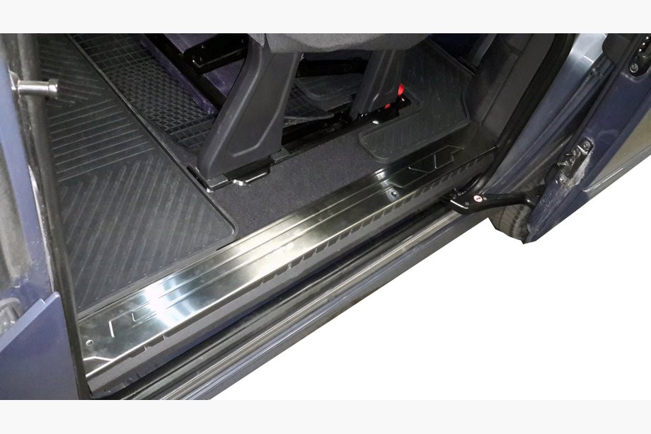 Ford Custom 2013-2022 Battitacco in acciaio inox OmsaLine 4 Porte Image