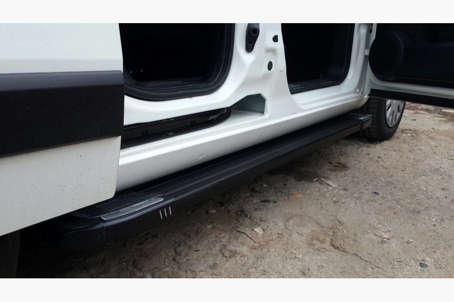 Peugeot Bipper 2008-2017 Pedane Laterali Mostu Black (2 pz, Profilo in Alluminio) Foto 7