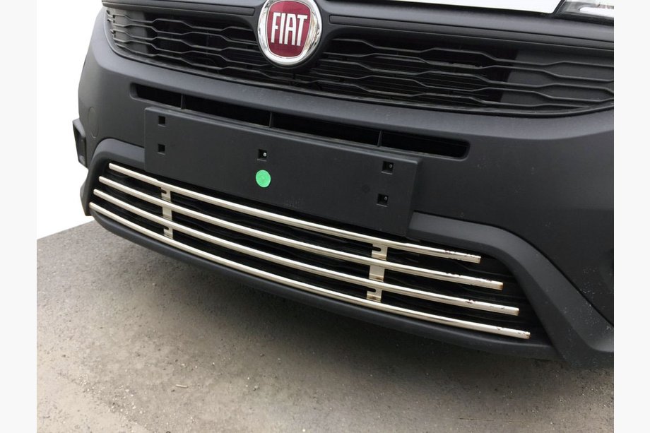 Fiat Doblo II 2010-2022 Griglia paraurti 2014↗ (acciaio inox) Image