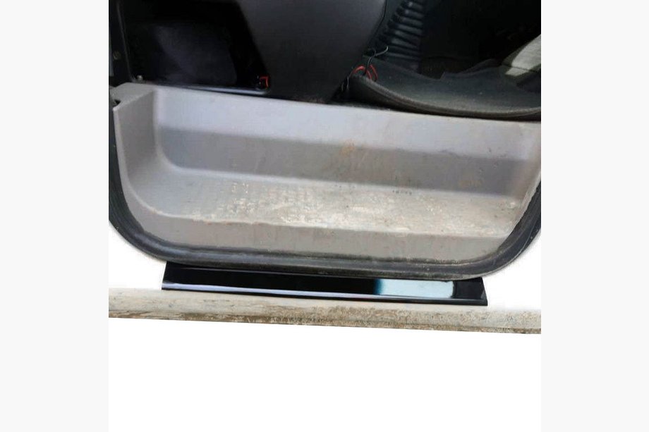 Lada Largus 2012- Battitacco ABS (2 pz) Image