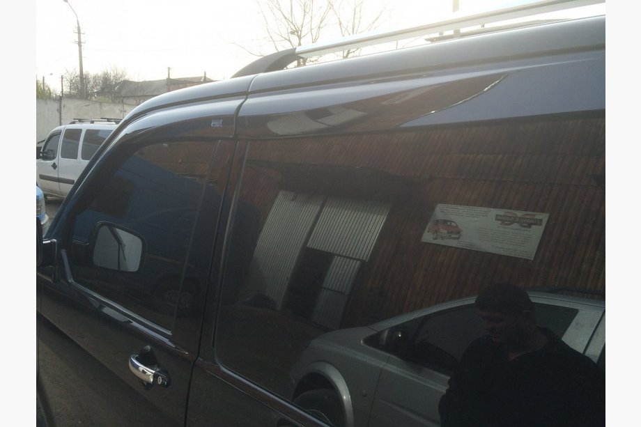 Volkswagen T6 2015-2024 Deflettori Finestrini (4 pz, Sunplex Sport) Foto 5