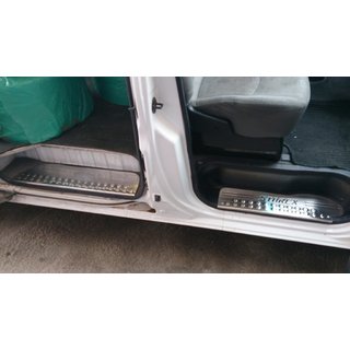 Battitacco OmsaLine (3 pz, acciaio inox) Hyundai H200, H1, Starex 1998-2007 foto 2