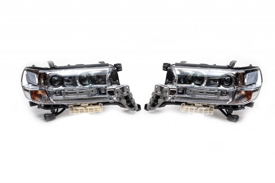 Toyota Land Cruiser 200 2007-2021 Fari Anteriori 2016+ (ORIGINALE) Image