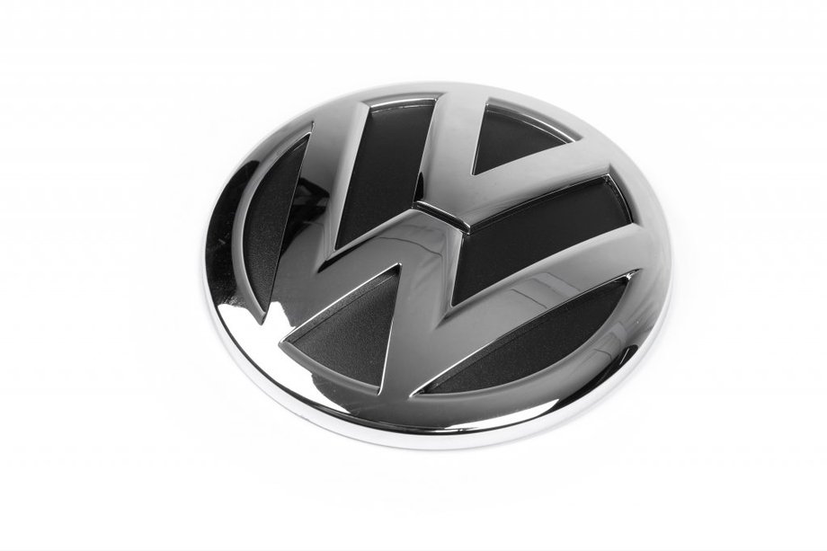 Volkswagen T5 2010-2015 Emblema posteriore (stile originale) Image