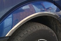 Mercedes Sprinter W906 2006–2018 Bordini passaruota stretti acciaio inox (4 pz) Carmos - Acciaio Inox Turco foto 3