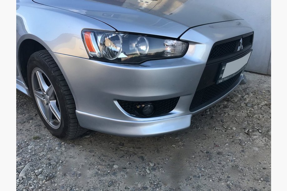 Mitsubishi Lancer X 2008- Canard anteriori (2 pz, primerizzati per verniciatura) Image