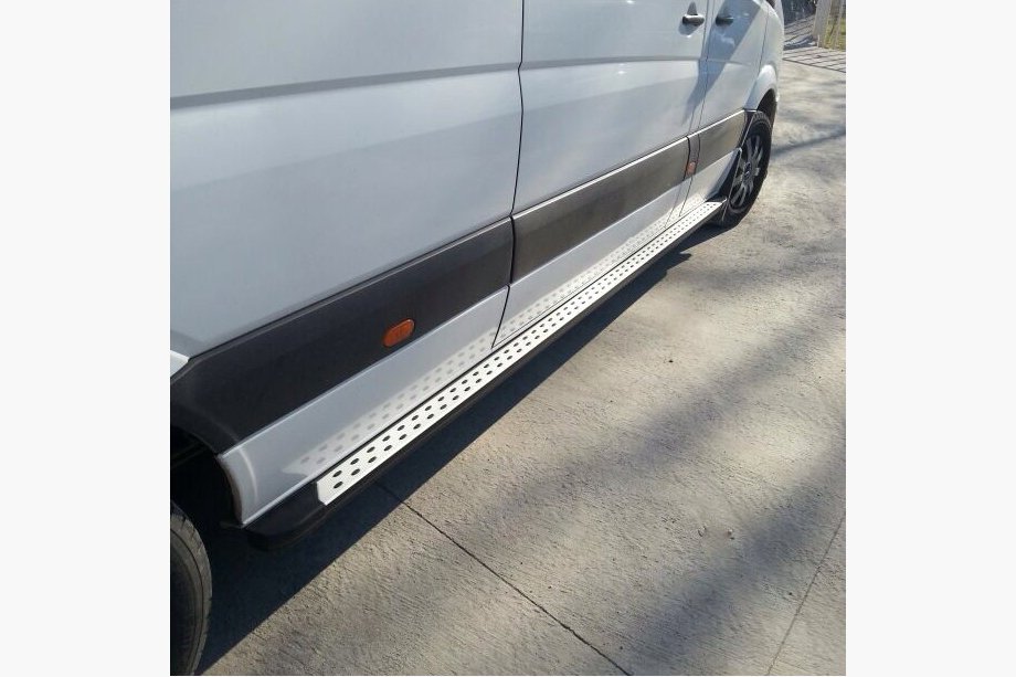 Volkswagen Crafter 2006-2016 Pedane Laterali DOT-Line (2 pz, Alluminio) Image