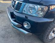 Nissan Patrol Y61 1997-2011 Paraurti anteriore completo usato (2004-2008) foto 1
