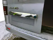 Renault Trafic 2015- Modanatura in acciaio inox sopra la targa foto 13