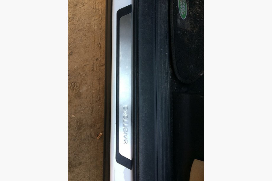 Range Rover III L322 2002-2012 Battitacco Exclusive (4 pz, acciaio inox) Foto 2