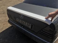 Mercedes E-class W124 1984–1997 Spoiler (primer per verniciatura) foto 2