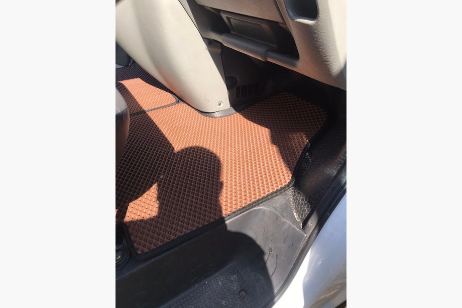Opel Vivaro 2001–2015 Tappetini EVA (rosso mattone) Foto 3