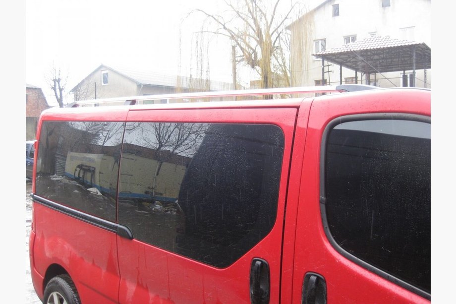 Nissan Primastar 2002-2014 Barre Tetto Cromate Base Lunga, Piede in Metallo Foto 7