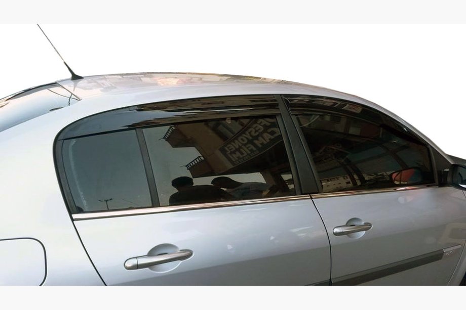 Renault Megane II 2004-2009 Cornici esterne finestrini acciaio inox (4 pz) HB, Carmos - Acciaio Turco Foto 3
