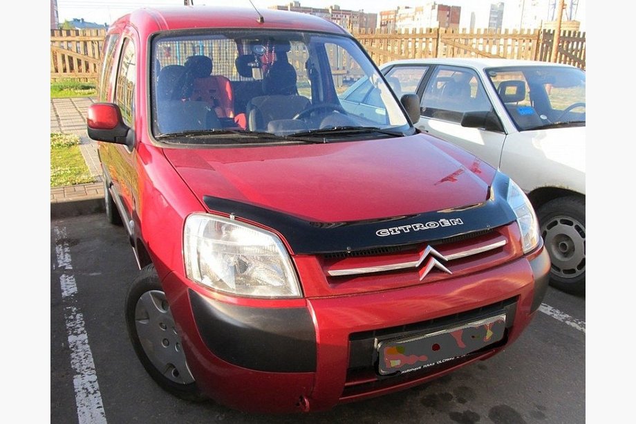 Citroen Berlingo 1996-2008 Deflettore cofano VIP (2003-2008) Image