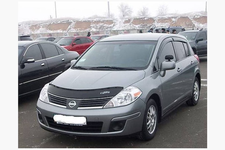 Nissan Tiida 2004-2011 Deflettore cofano (VIP) Image