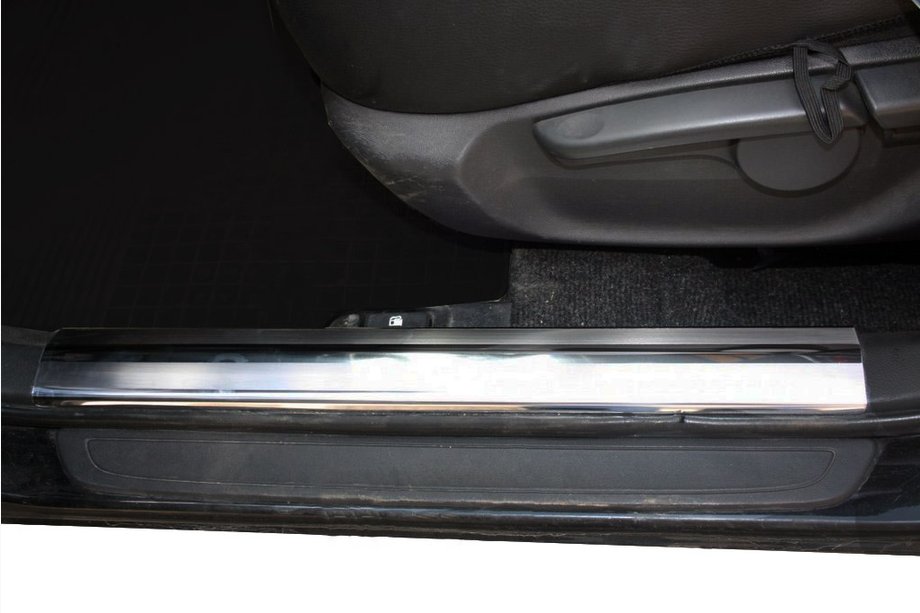Toyota Corolla 2007-2013 Battitacco interni in acciaio inox (4 pz) Foto 1