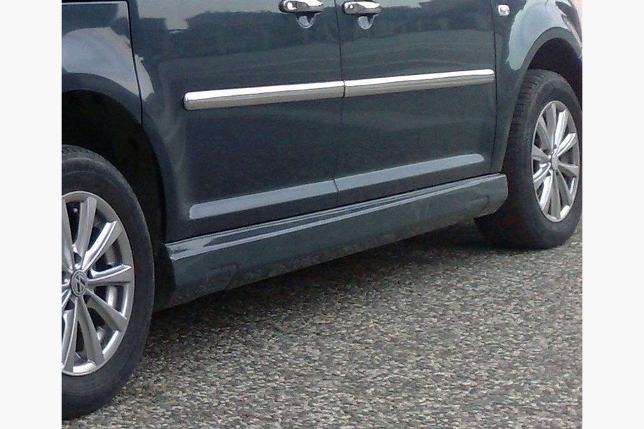Volkswagen Caddy 2004-2010 Minigonne Laterali Duo-Model (primer per verniciatura) Image
