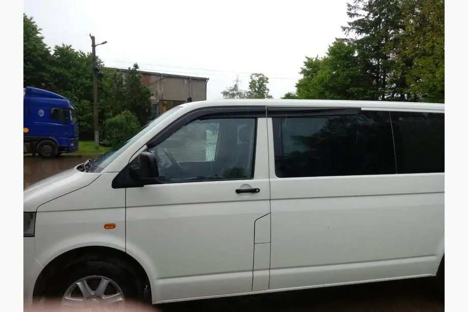 Volkswagen T5 Caravelle 2004-2010 Deflettori Finestrini (4 pz, Sunplex Sport) Foto 8