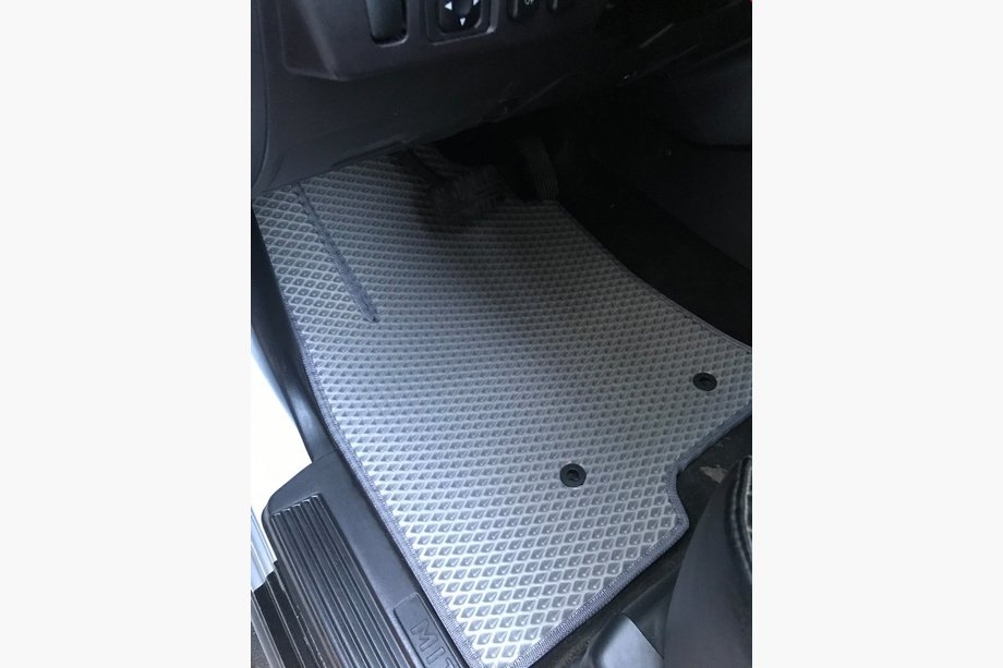 Mitsubishi Pajero Sport 2008-2015 Tappetini EVA (Grigio) Image