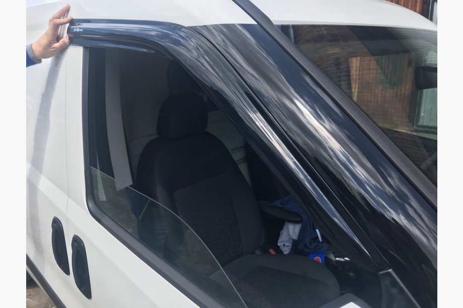 Opel Combo 2012-2018 Deflettori Finestrini (2 pz, MyRacing) Image