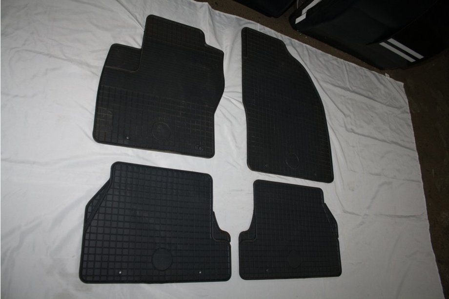 Ford Focus II 2005-2008 Tappetini in gomma (4 pz, Doma) Image