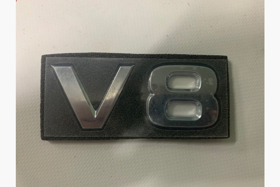 Nissan Patrol Y62 2010-2024 Emblema V8 Image