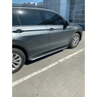 Pedane laterali OEM per versione standard (2 pz, alluminio) Volkswagen Tiguan 2016-2023 foto 1