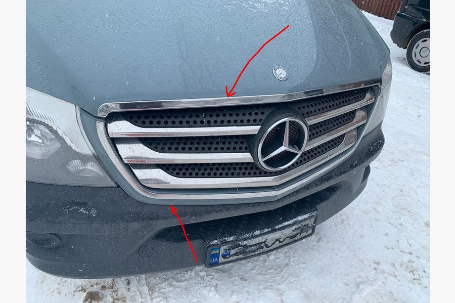 Mercedes Sprinter W906 2006–2018 Cornice griglia (2013↗, acciaio inox) Carmos - Acciaio Inox Turco Image