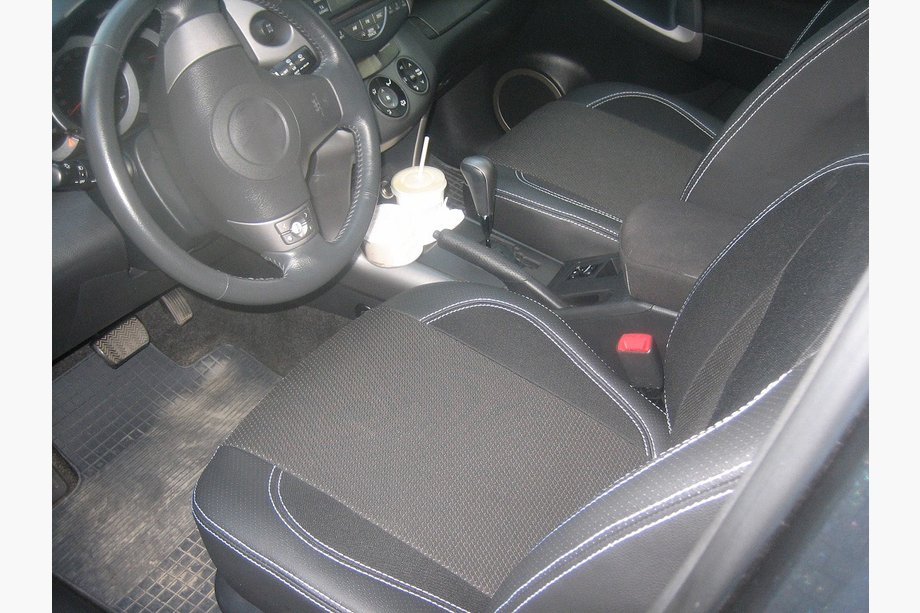 Toyota Rav 4 2006-2013 Coprisedi Auto (Similpelle↗Tessuto, Premium) Foto 6