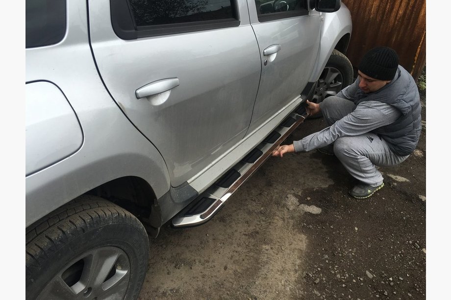 Renault Duster 2008–2017 Pedane Laterali Vison (2 pz., Alluminio e Acciaio Inox) Image