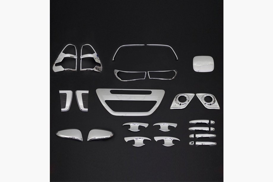 Toyota Hilux 2015- Set di Coperture Modanature (Cromo ABS) Image