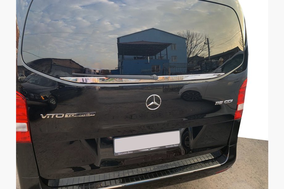 Mercedes Vito/V-class W447 2014- Cornice vetro posteriore (vetro piccolo) acciaio inox OmsaLine - Acciaio Inox Italiano Image