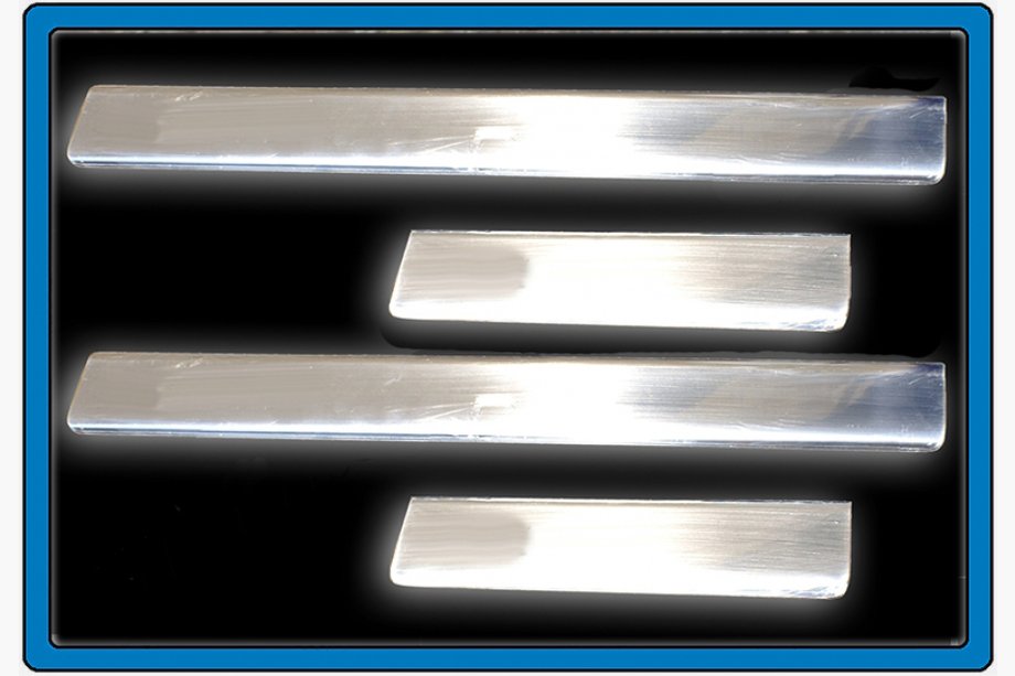 Seat Leon 2013-2020 Battitacco OmsaLine (4 pz, acciaio inox) Image