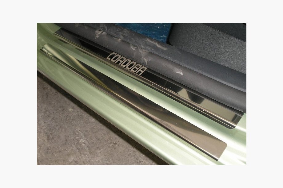Seat Cordoba 2000-2009 Coperture Battitacco Nataniko (8 pz, Acciaio Inox) Foto 1