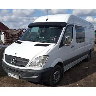 Visiera parabrezza su telaio V2 (nero lucido, 5mm) Mercedes Sprinter W906 2006–2018 foto 1