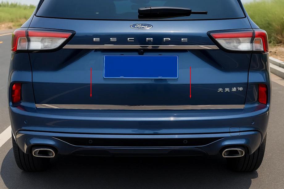 Ford Kuga/Escape 2019- Modanatura bagagliaio acciaio inox Carmos - Acciaio Inox Turco Image