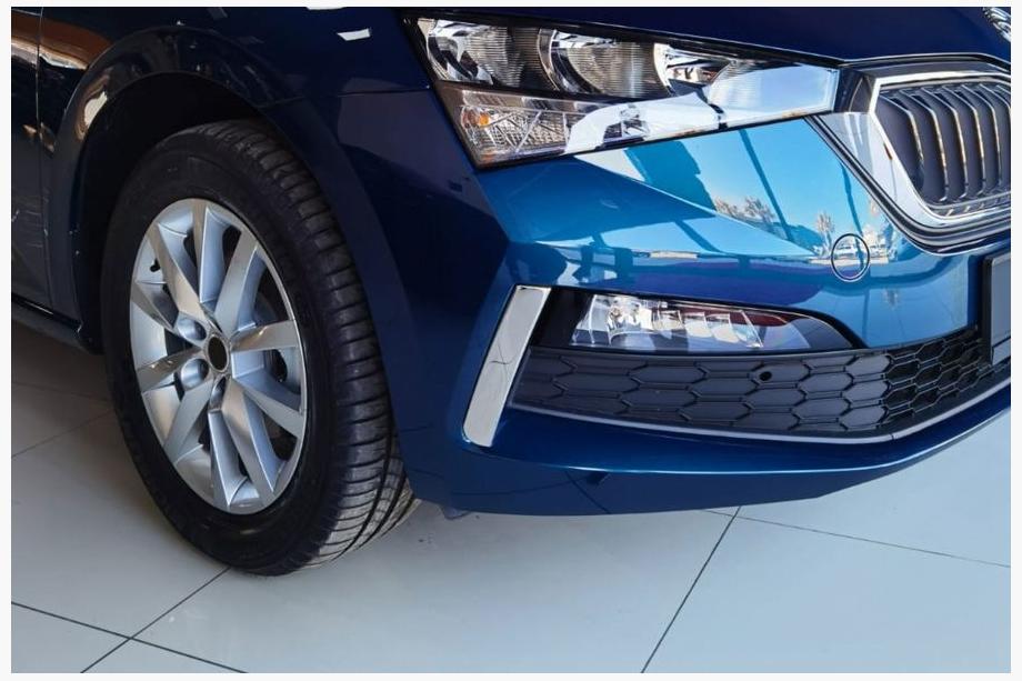 Skoda Scala 2018- Coperture cromate per fendinebbia (2 pz, acciaio inox) Image