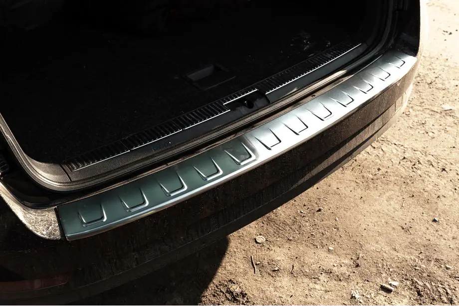 Skoda Superb 2015-2024 Protezione Paraurti Posteriore SW Acciaio Inox Image