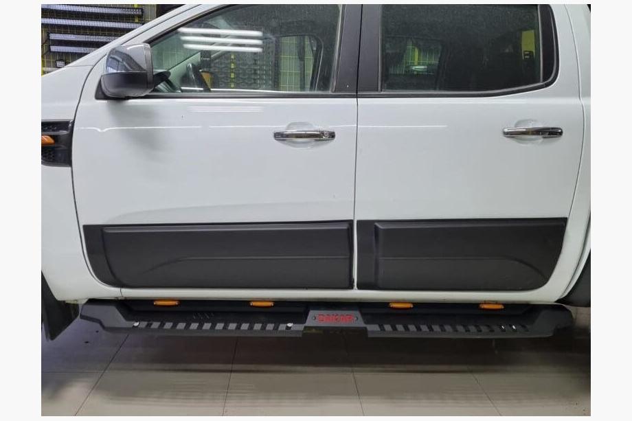 SsangYong Musso II 2018– Coperture Maniglie Porta Cromate (4 pz, Acciaio Inox) Image
